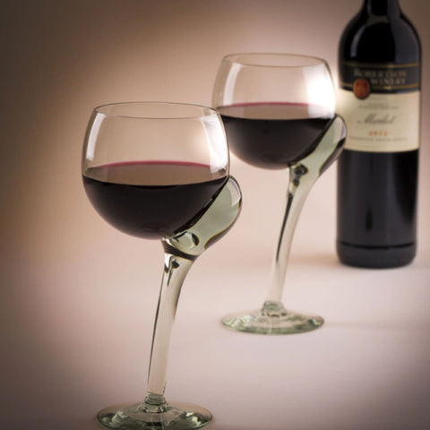 CROOKED STEM RED WINE GLASS
